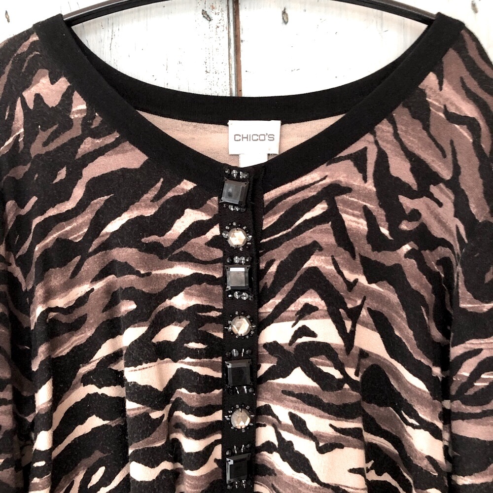 Animal print sweater in black, brown, & tan adorned with beads & rhinest… - Picture 5 of 12